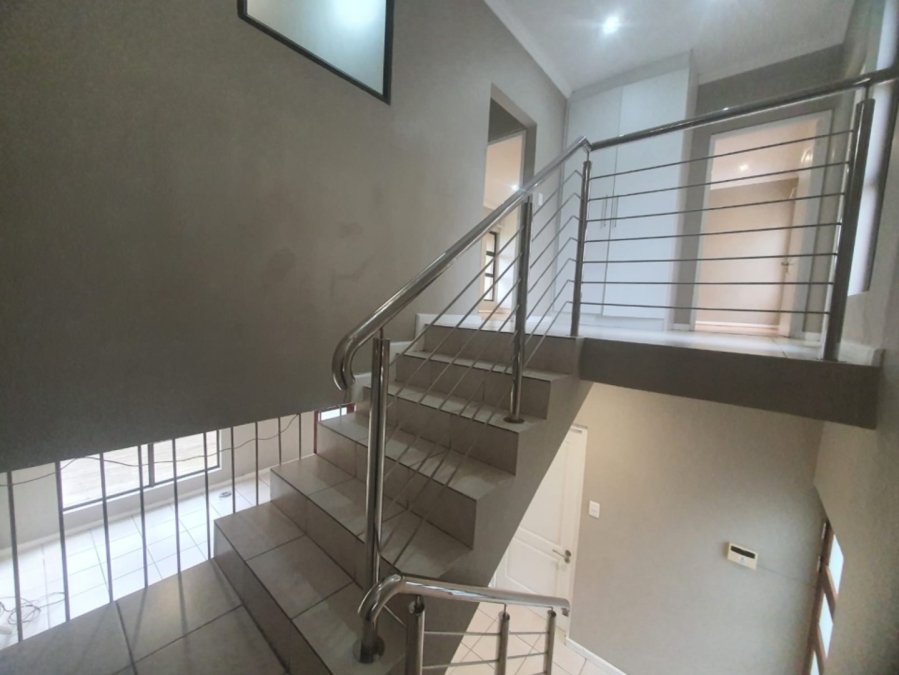 To Let 3 Bedroom Property for Rent in Abbotsford Eastern Cape